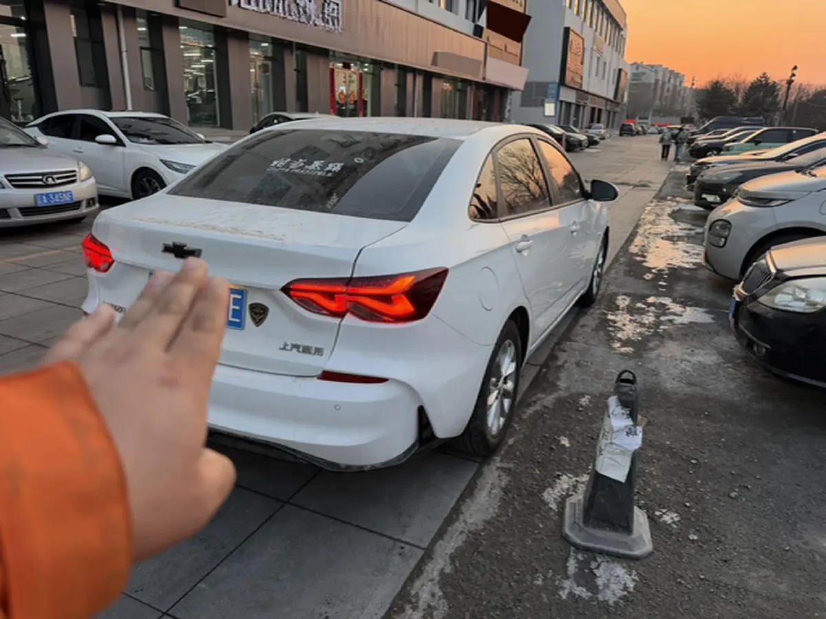 2023 Chevrolet Monza 1.5L 113HP L4 6DCT,autocango,china used car exporter,china ev exporter,chinese used car exporter,chinese used ev exporter