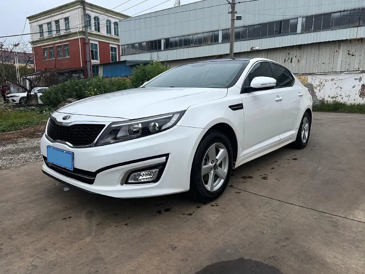 2017 Kia K5 2.0L 161HP L4 6AT,autocango,china used car exporter,china ev exporter,chinese used car exporter,chinese used ev exporter