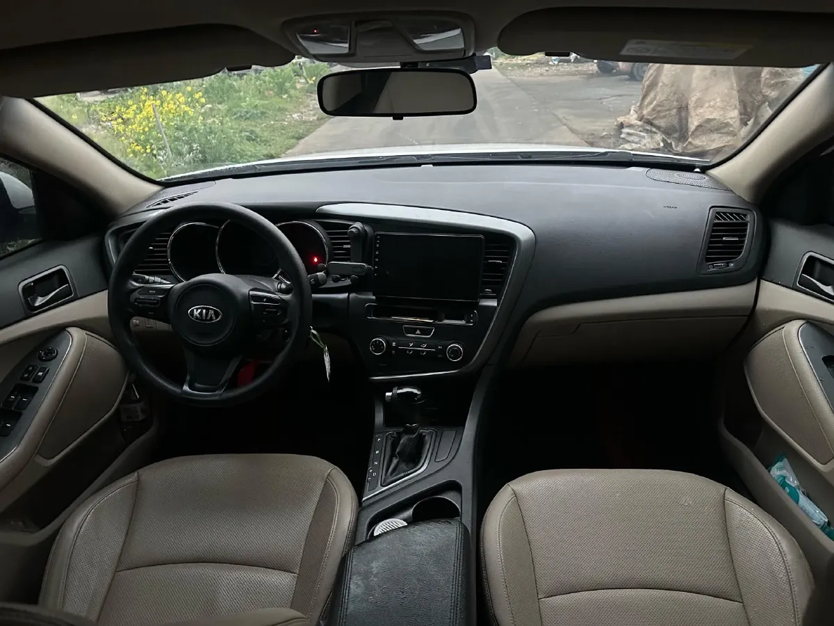 2017 Kia K5 2.0L 161HP L4 6AT,autocango,china used car exporter,china ev exporter,chinese used car exporter,chinese used ev exporter