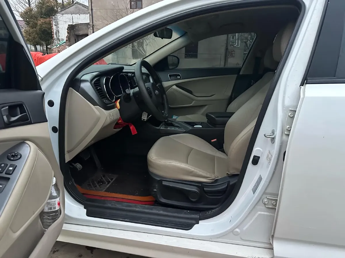 2017 Kia K5 2.0L 161HP L4 6AT,autocango,china used car exporter,china ev exporter,chinese used car exporter,chinese used ev exporter