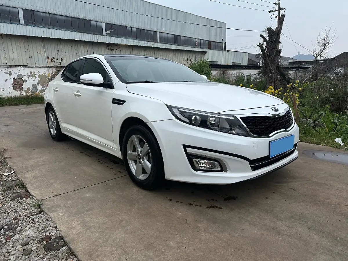 2017 Kia K5 2.0L 161HP L4 6AT,autocango,china used car exporter,china ev exporter,chinese used car exporter,chinese used ev exporter