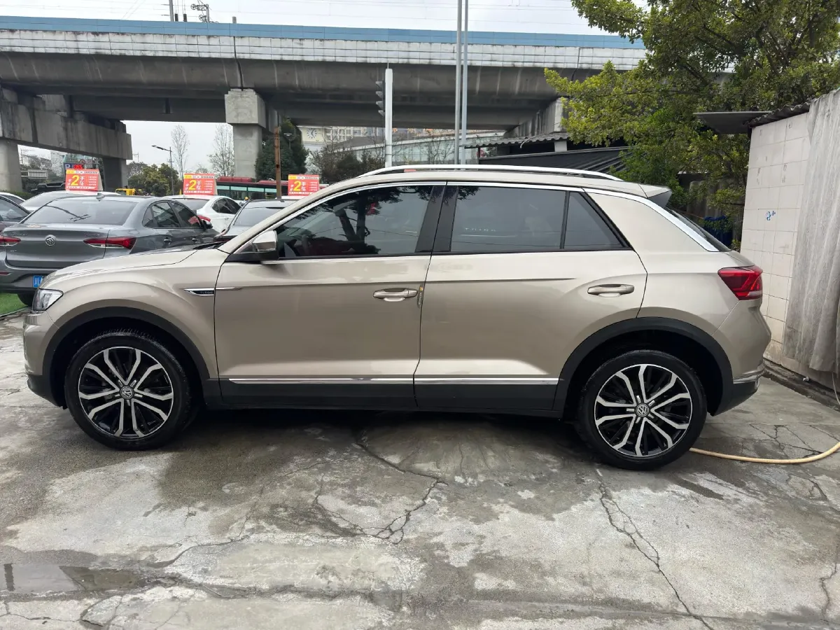 2019 Volkswagen T-Roc 1.4T 150HP L4 7DCT,autocango,china used car exporter,china ev exporter,chinese used car exporter,chinese used ev exporter
