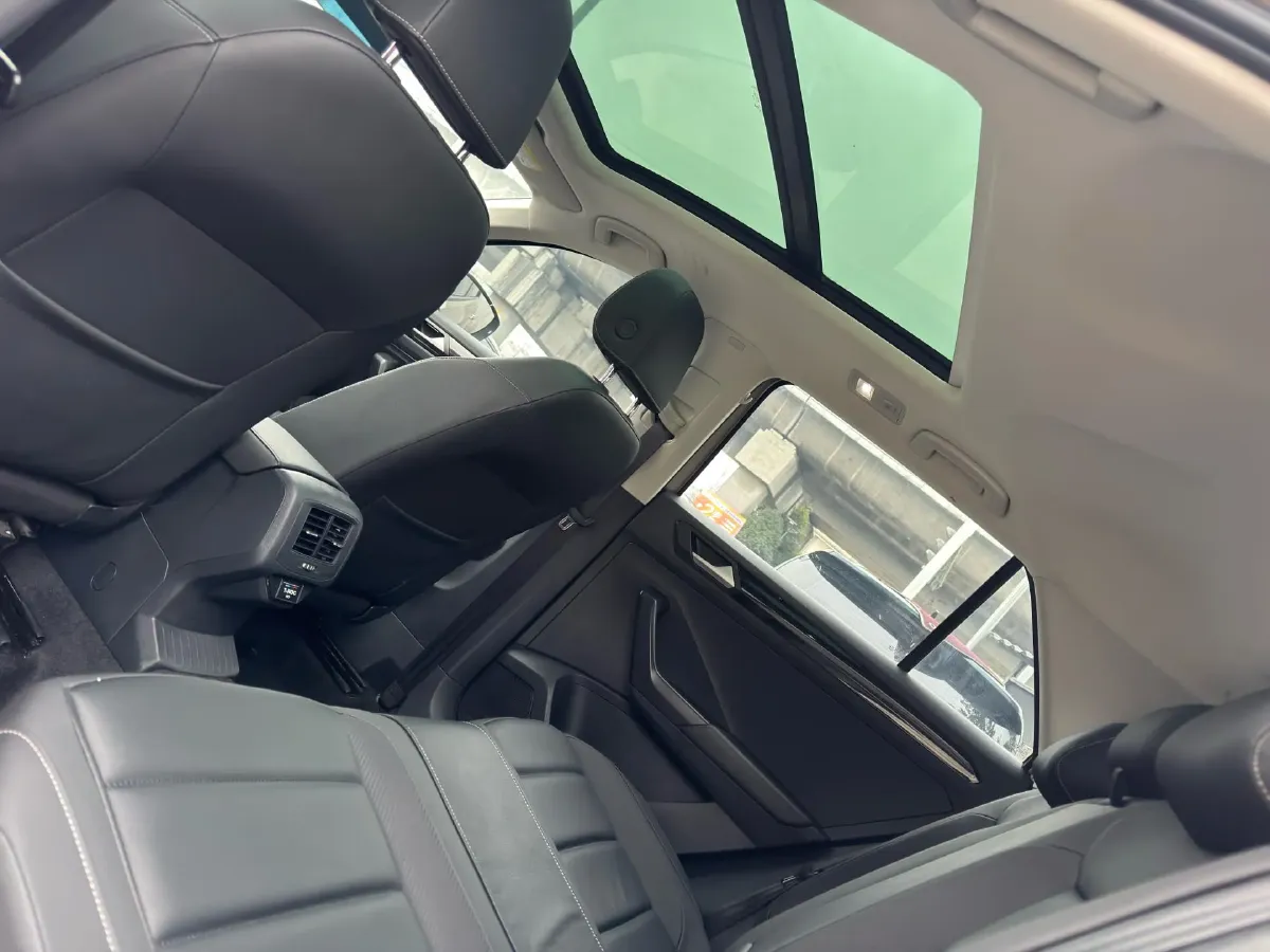 2019 Volkswagen T-Roc 1.4T 150HP L4 7DCT,autocango,china used car exporter,china ev exporter,chinese used car exporter,chinese used ev exporter