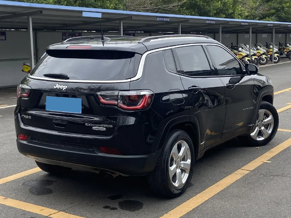 2017 Jeep Compass 1.4T 165HP L4 7DCT,autocango,china used car exporter,china ev exporter,chinese used car exporter,chinese used ev exporter