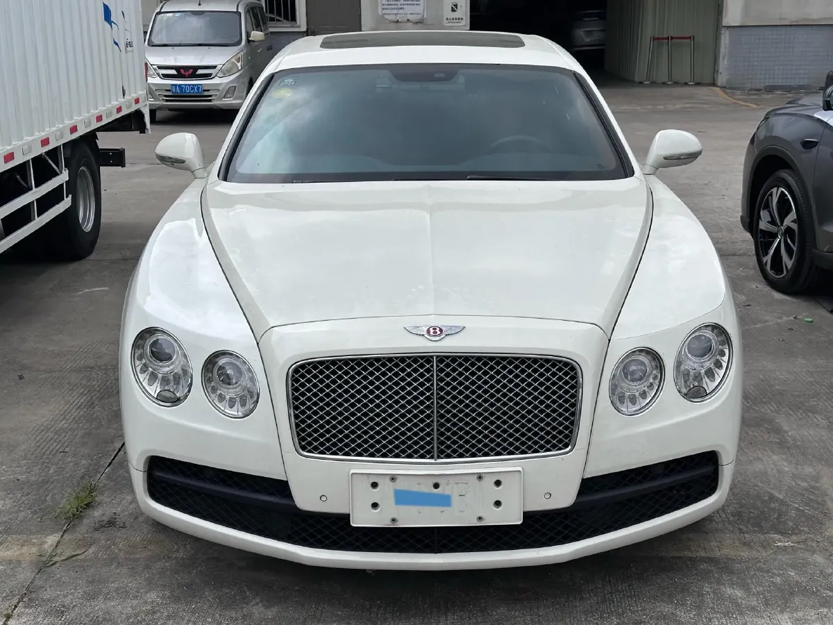 2017 Bentley Flying Spur 4.0T 507HP V8 8AT,autocango,china used car exporter,china ev exporter,chinese used car exporter,chinese used ev exporter