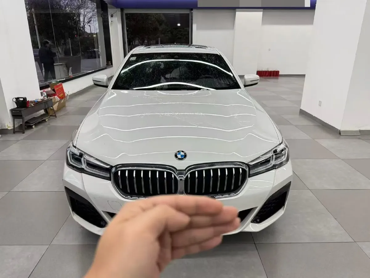 2021 BMW 5 Series 2.0T 184HP L4 8AT,autocango,china used car exporter,china ev exporter,chinese used car exporter,chinese used ev exporter