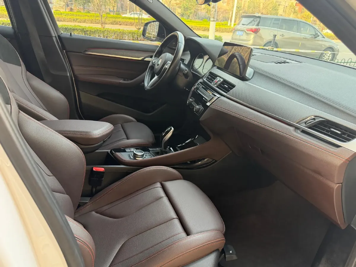 2021 BMW X2 2.0T 192HP L4 7DCT,autocango,china used car exporter,china ev exporter,chinese used car exporter,chinese used ev exporter