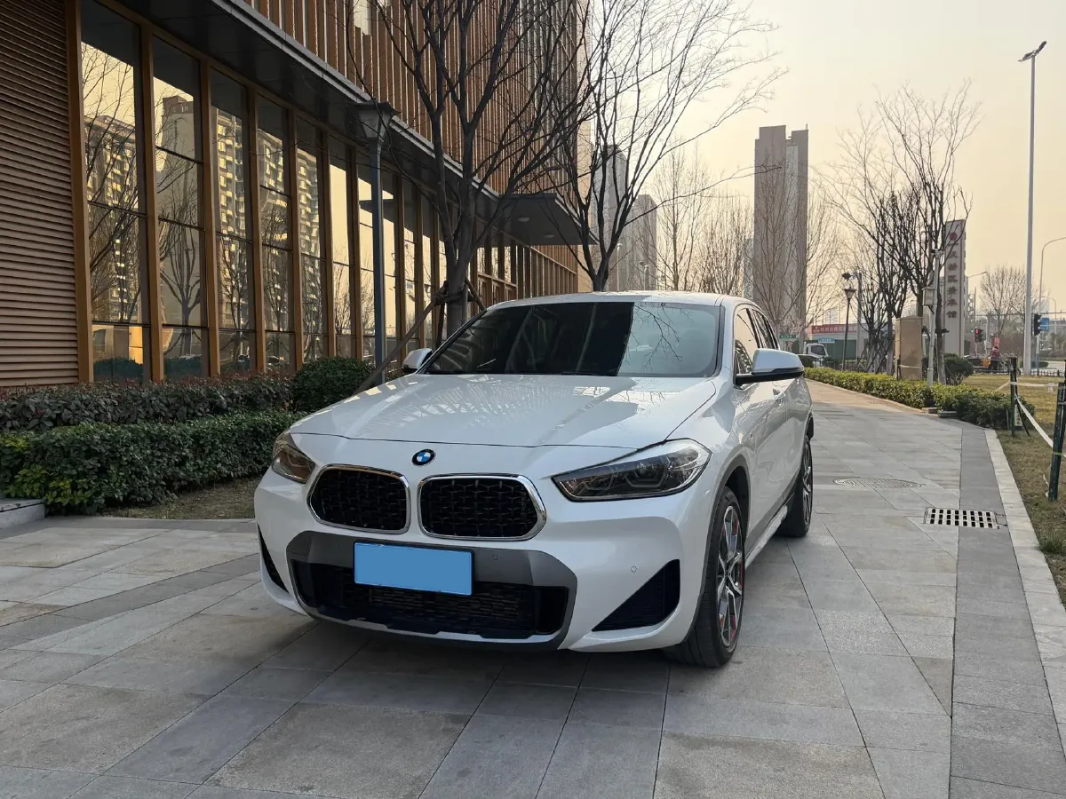 2021 BMW X2 2.0T 192HP L4 7DCT,autocango,china used car exporter,china ev exporter,chinese used car exporter,chinese used ev exporter