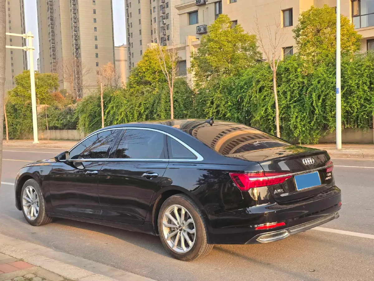 2020 Audi A6L 2.0T 190HP L4 7DCT,autocango,china used car exporter,china ev exporter,chinese used car exporter,chinese used ev exporter