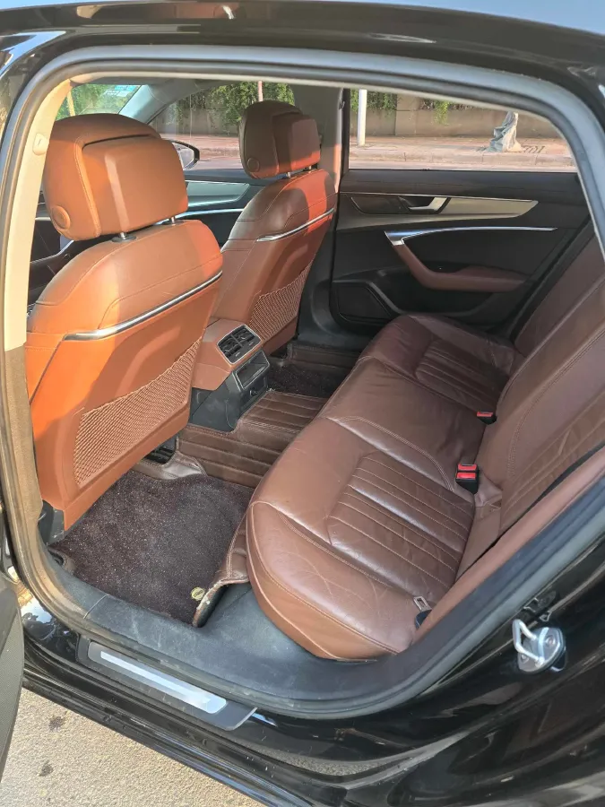 2020 Audi A6L 2.0T 190HP L4 7DCT,autocango,china used car exporter,china ev exporter,chinese used car exporter,chinese used ev exporter