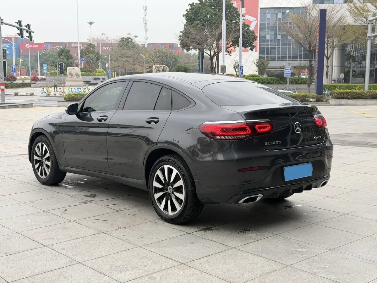 2020 Mercedes-Benz GLC Coupe 2.0T 197HP L4 9AT,autocango,china used car exporter,china ev exporter,chinese used car exporter,chinese used ev exporter
