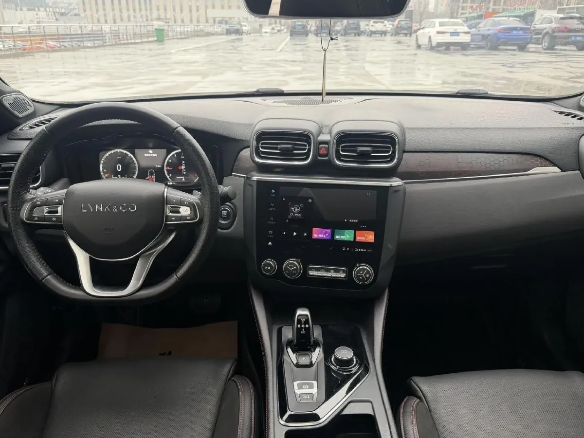 2019 LYNK&CO 01 2.0T 190HP L4 6AT,autocango,china used car exporter,china ev exporter,chinese used car exporter,chinese used ev exporter