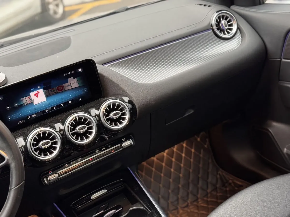 2020 Mercedes-Benz GLA Class 1.3T 163HP L4 7DCT,autocango,china used car exporter,china ev exporter,chinese used car exporter,chinese used ev exporter