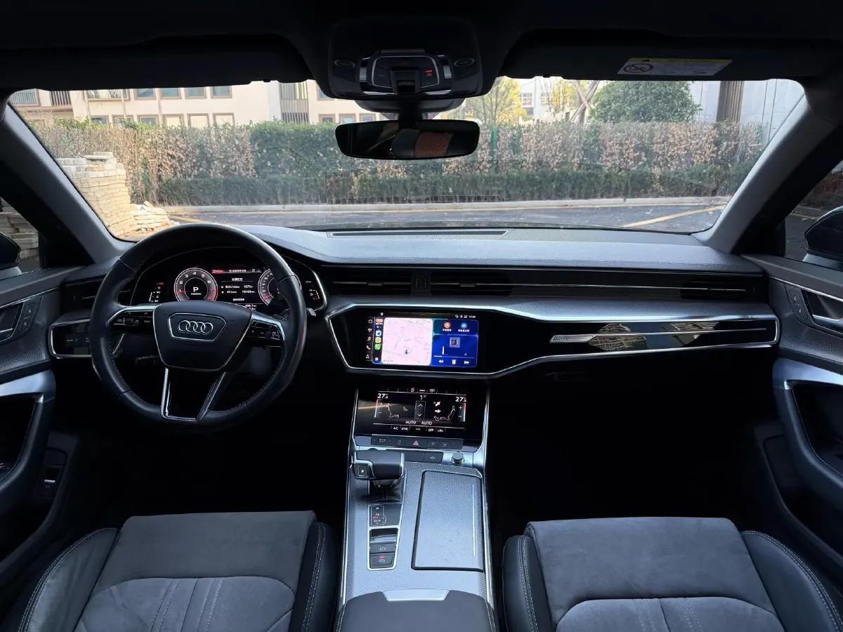 2021 Audi A6L 2.0T 190HP L4 7DCT,autocango,china used car exporter,china ev exporter,chinese used car exporter,chinese used ev exporter