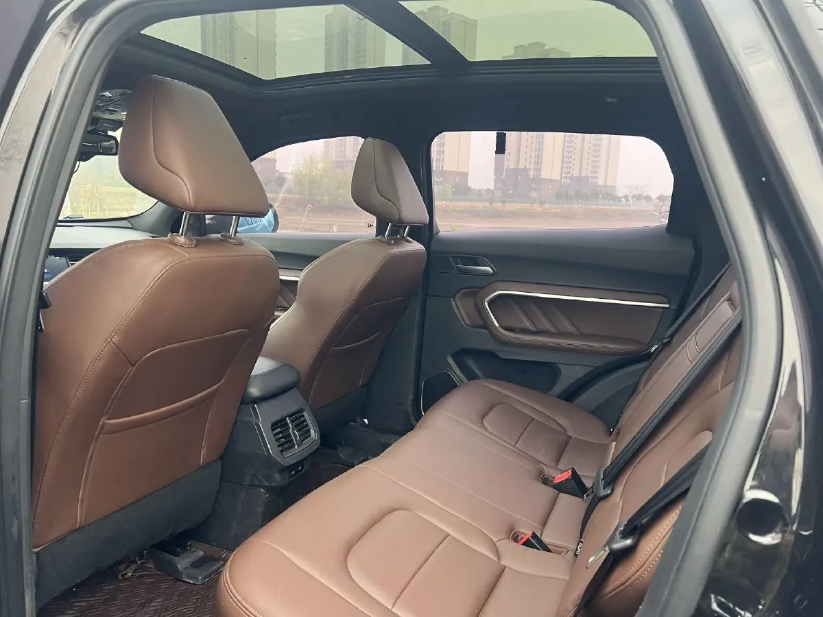 2018 Haval H6 2.0T 197HP L4 7DCT,autocango,china used car exporter,china ev exporter,chinese used car exporter,chinese used ev exporter