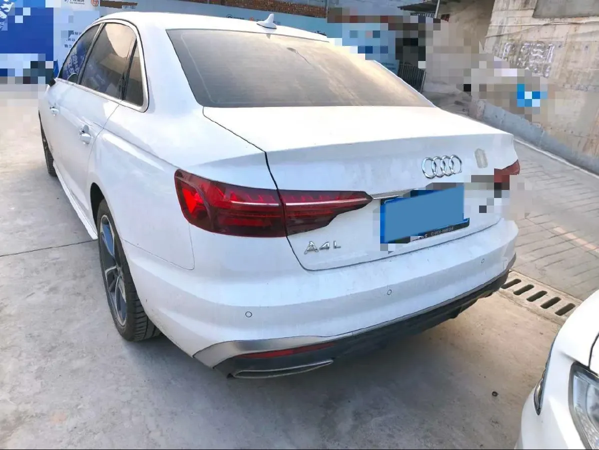 2023 Audi A4L 2.0T 190HP L4 7DCT,autocango,china used car exporter,china ev exporter,chinese used car exporter,chinese used ev exporter