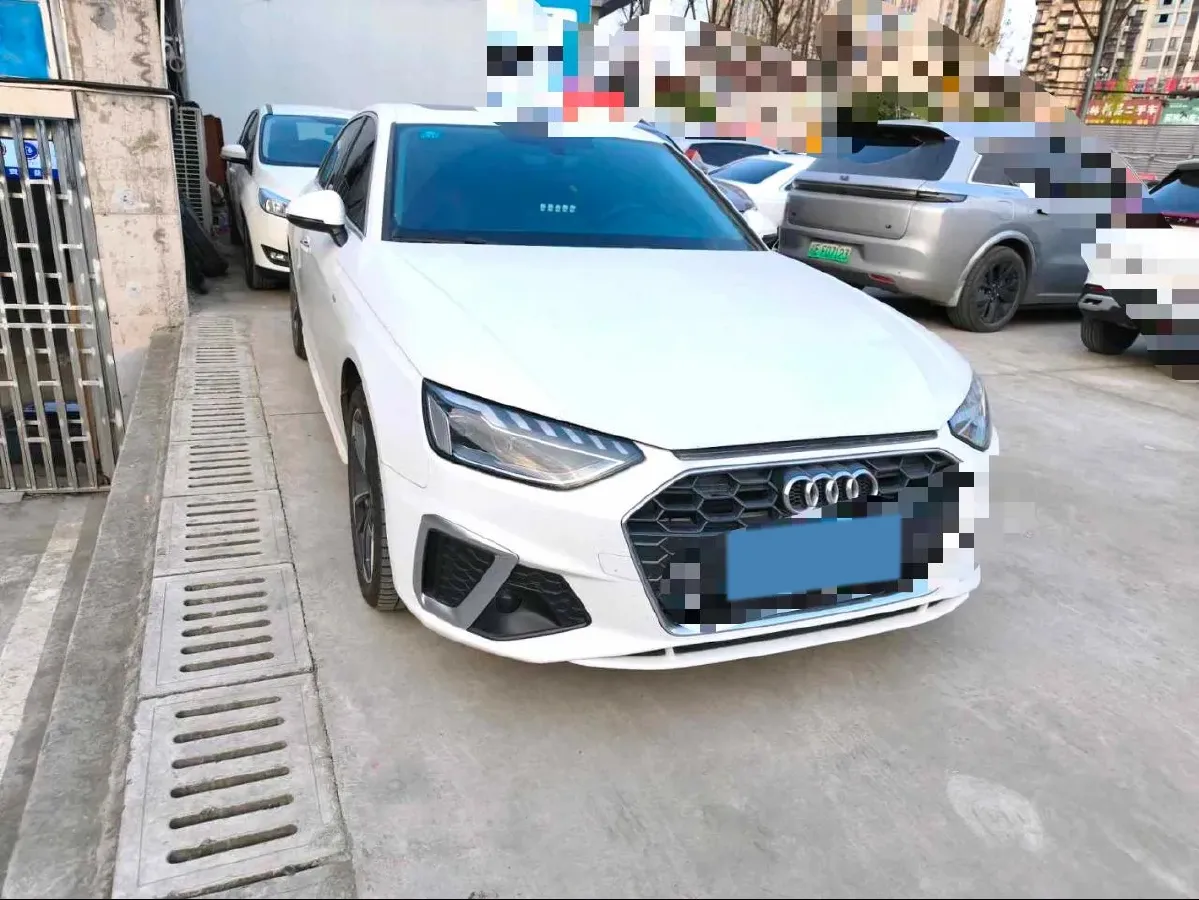 2023 Audi A4L 2.0T 190HP L4 7DCT,autocango,china used car exporter,china ev exporter,chinese used car exporter,chinese used ev exporter