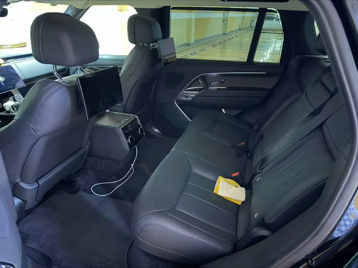 2024 Land Rover Range Rover 3.0T 400HP L6 8AT,autocango,china used car exporter,china ev exporter,chinese used car exporter,chinese used ev exporter