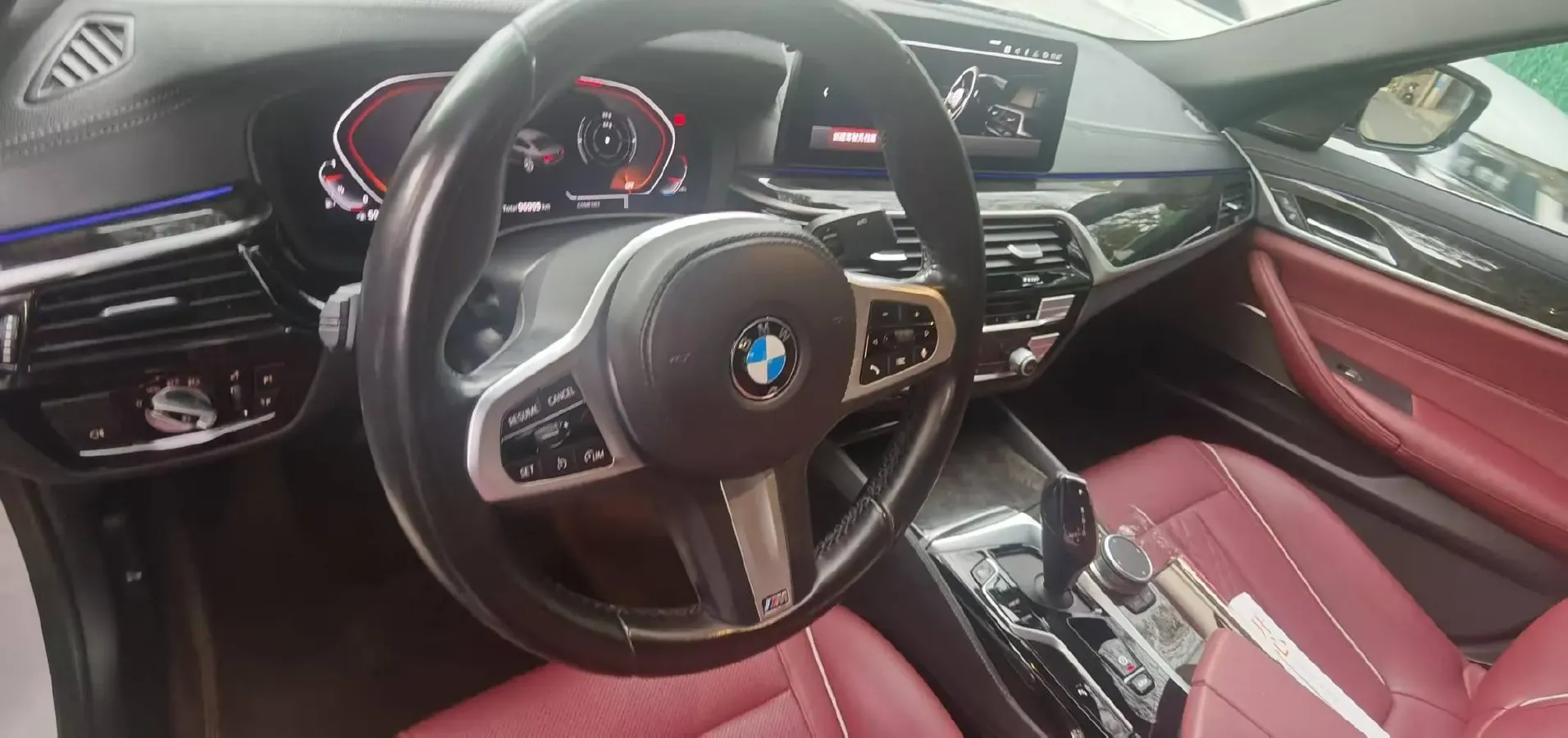2021 BMW 5 Series 2.0T 184HP L4 8AT,autocango,china used car exporter,china ev exporter,chinese used car exporter,chinese used ev exporter