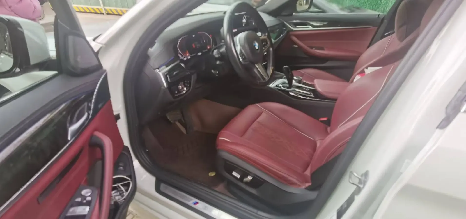 2021 BMW 5 Series 2.0T 184HP L4 8AT,autocango,china used car exporter,china ev exporter,chinese used car exporter,chinese used ev exporter