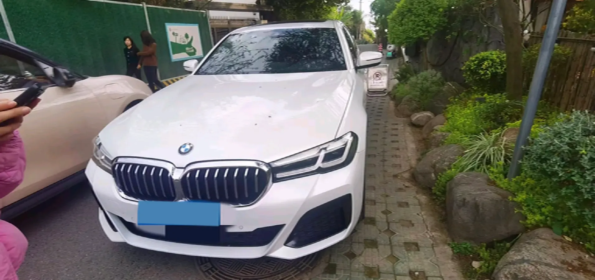 2021 BMW 5 Series 2.0T 184HP L4 8AT,autocango,china used car exporter,china ev exporter,chinese used car exporter,chinese used ev exporter