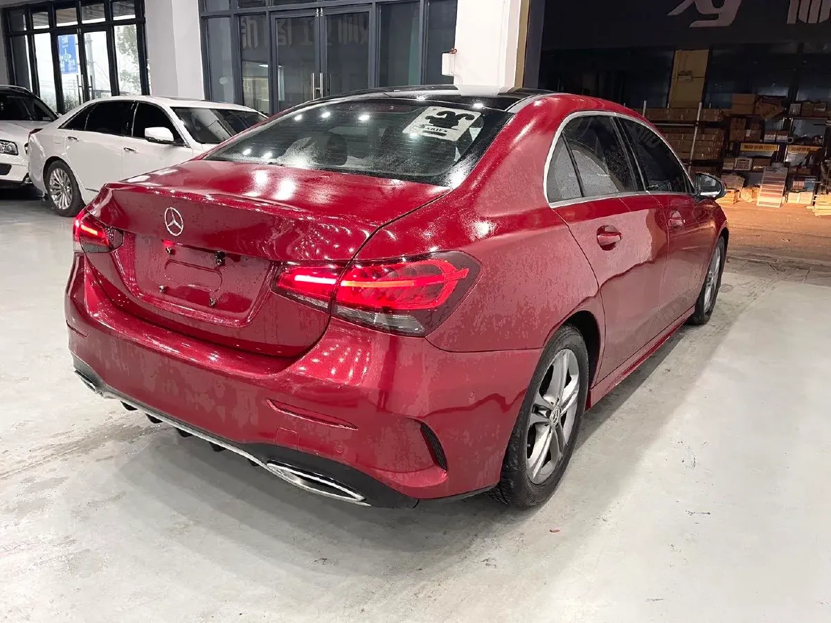 2020 Mercedes-Benz A Class 1.3T 136HP L4 7DCT,autocango,china used car exporter,china ev exporter,chinese used car exporter,chinese used ev exporter