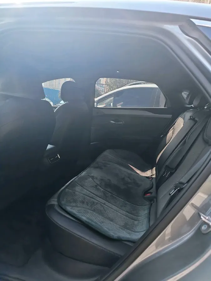 2025 BYD QinL BEV,autocango,china used car exporter,china ev exporter,chinese used car exporter,chinese used ev exporter