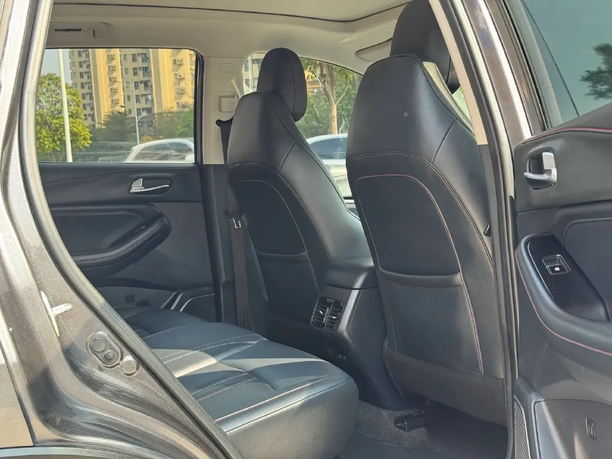 2021 GAC Trumpchi GS4 1.5T 169HP L4 6AT,autocango,china used car exporter,china ev exporter,chinese used car exporter,chinese used ev exporter