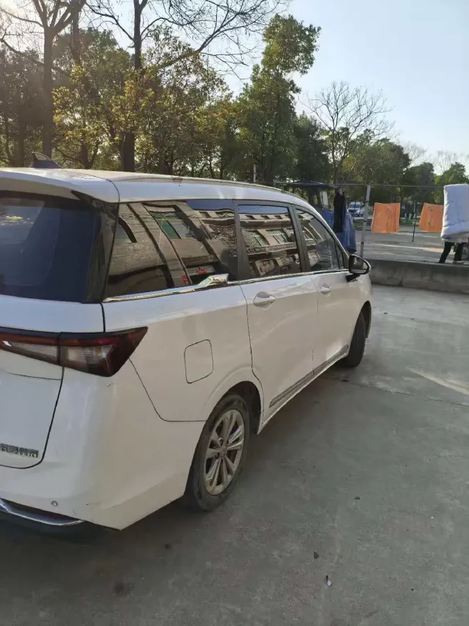 2022 WuLing JiaChen 1.5L 99HP L4 6MT,autocango,china used car exporter,china ev exporter,chinese used car exporter,chinese used ev exporter