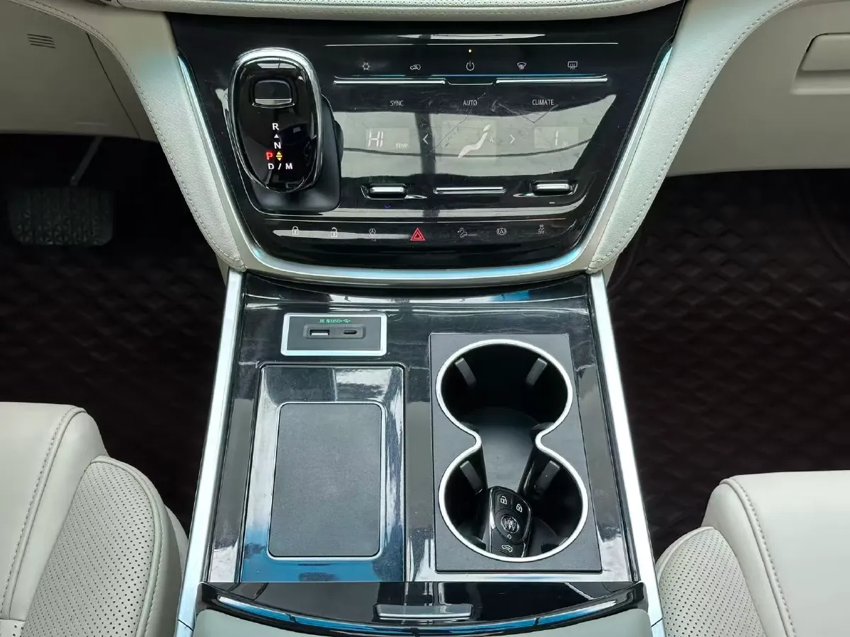 2021 Buick GL8 2.0T 237HP L4 9AT,autocango,china used car exporter,china ev exporter,chinese used car exporter,chinese used ev exporter