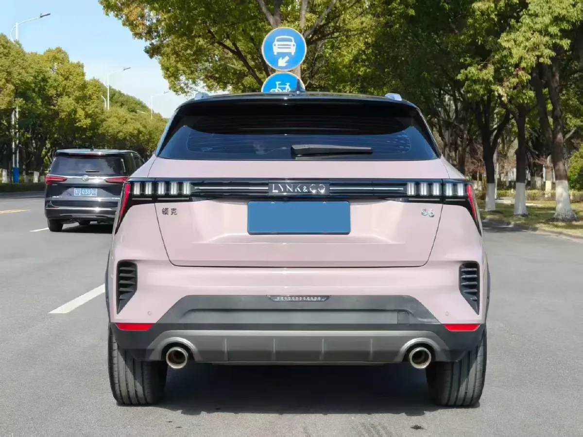 2025 LYNK&CO 06 1.5T 181HP L4 7DCT,autocango,china used car exporter,china ev exporter,chinese used car exporter,chinese used ev exporter