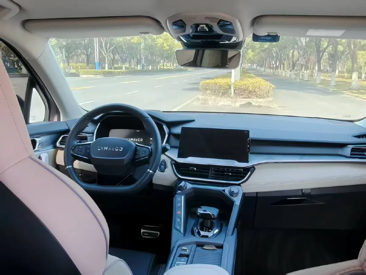 2025 LYNK&CO 06 1.5T 181HP L4 7DCT,autocango,china used car exporter,china ev exporter,chinese used car exporter,chinese used ev exporter
