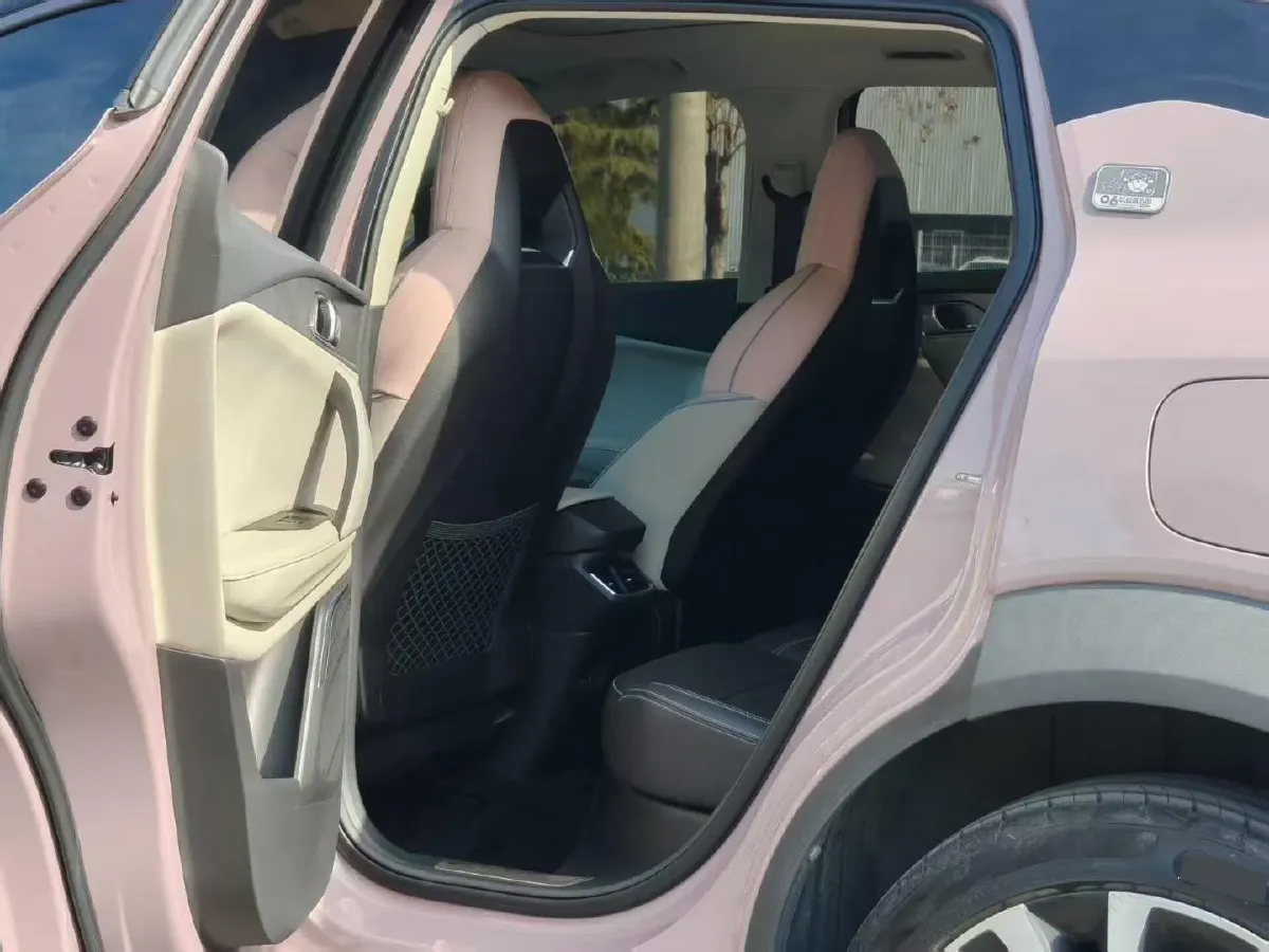 2025 LYNK&CO 06 1.5T 181HP L4 7DCT,autocango,china used car exporter,china ev exporter,chinese used car exporter,chinese used ev exporter