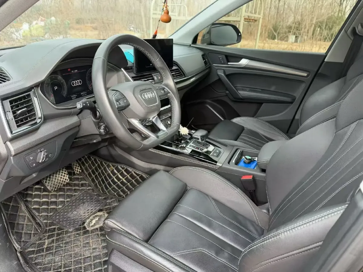 2022 Audi Q5L 2.0T 190HP L4 7DCT,autocango,china used car exporter,china ev exporter,chinese used car exporter,chinese used ev exporter