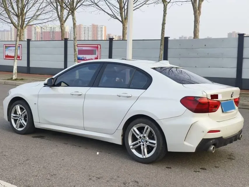 2020 BMW 1 Series 1.5T 140HP L3 7DCT,autocango,china used car exporter,china ev exporter,chinese used car exporter,chinese used ev exporter