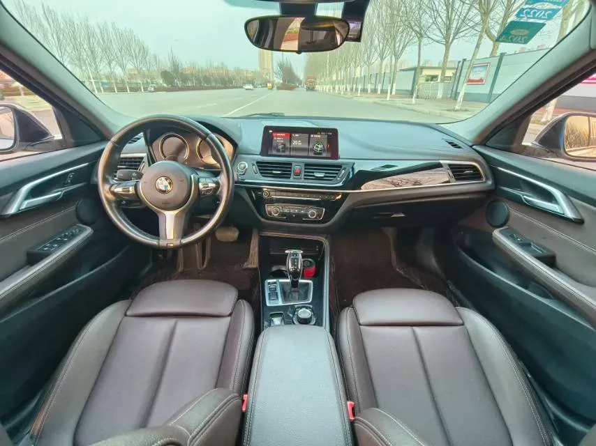 2020 BMW 1 Series 1.5T 140HP L3 7DCT,autocango,china used car exporter,china ev exporter,chinese used car exporter,chinese used ev exporter