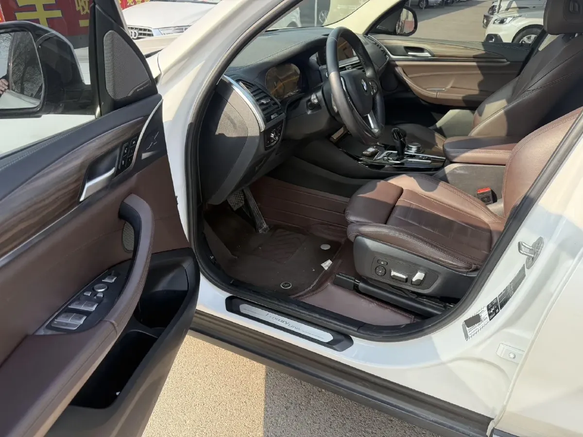 2021 BMW X3 2.0T 224HP L4 8AT,autocango,china used car exporter,china ev exporter,chinese used car exporter,chinese used ev exporter