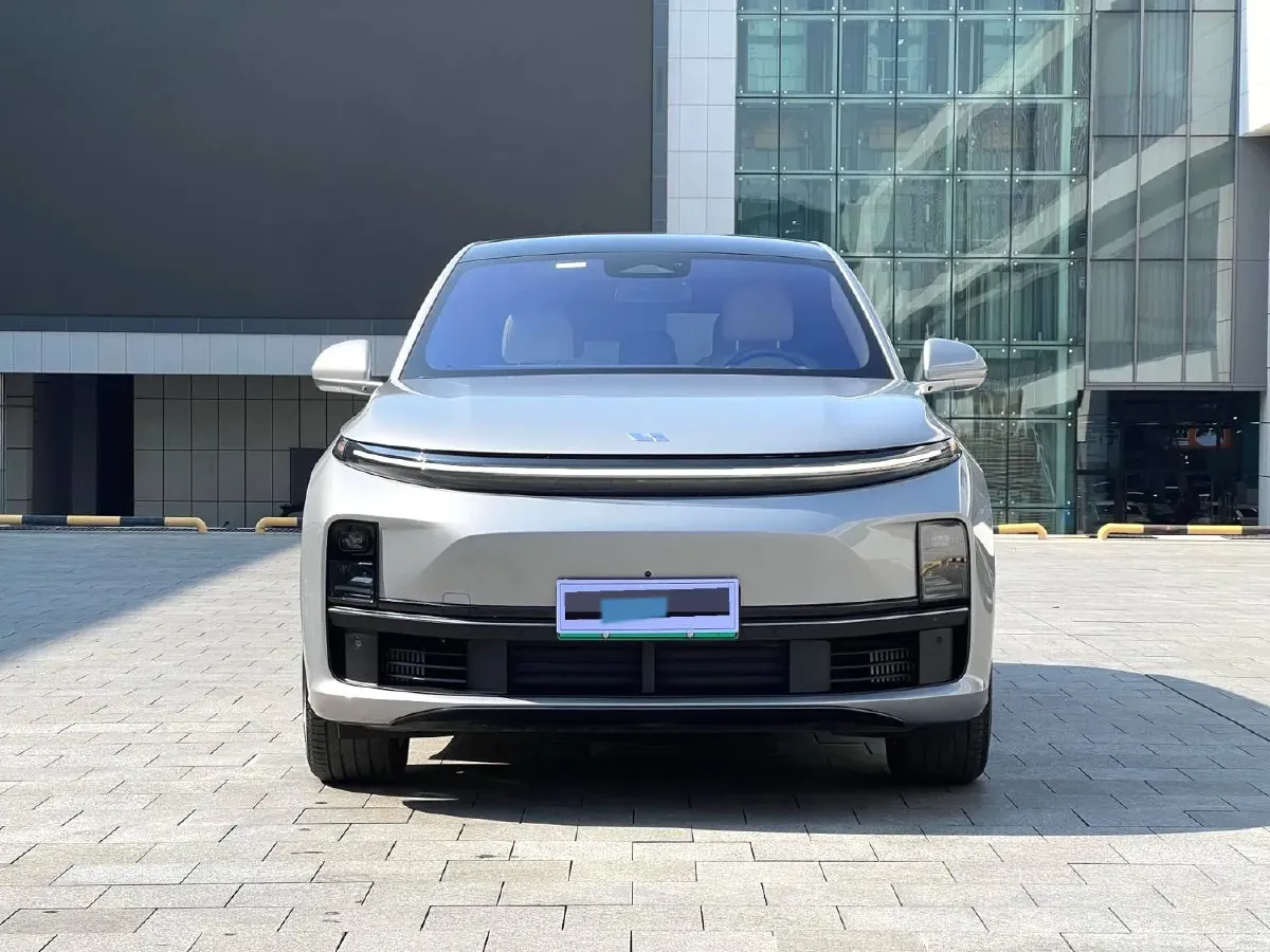 2023 Li L7 Range Extended 154HP REEV 40.9KWH,autocango,china used car exporter,china ev exporter,chinese used car exporter,chinese used ev exporter