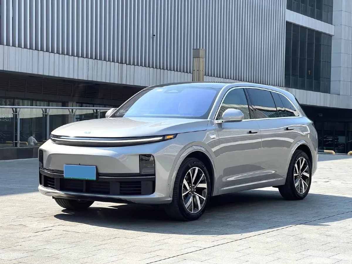 2023 Li L7 Range Extended 154HP REEV 40.9KWH,autocango,china used car exporter,china ev exporter,chinese used car exporter,chinese used ev exporter