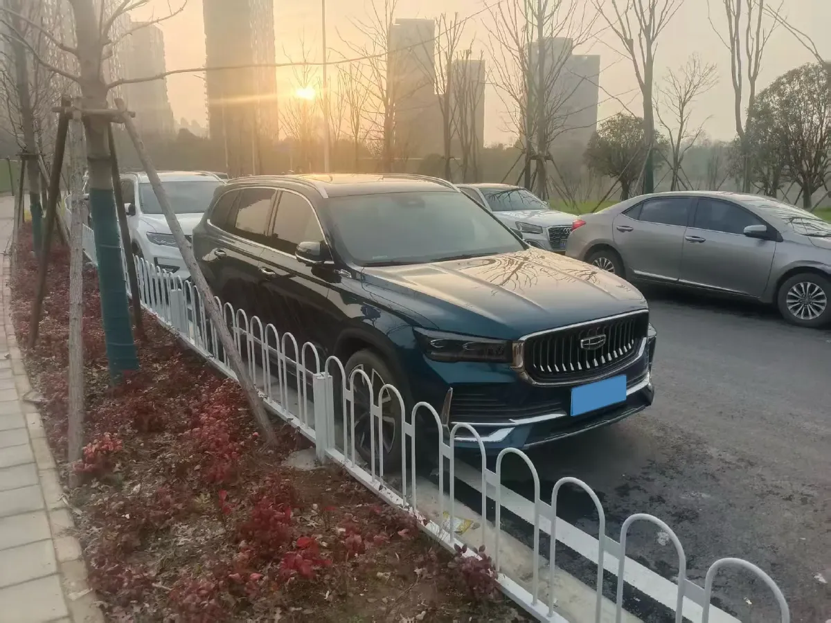 2021 Geely Monjaro 2.0T 218HP L4 7DCT,autocango,china used car exporter,china ev exporter,chinese used car exporter,chinese used ev exporter