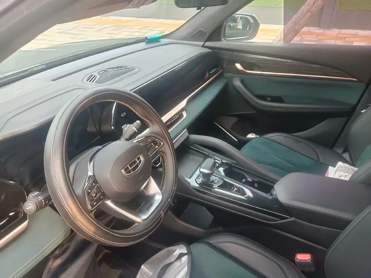 2021 Geely Monjaro 2.0T 218HP L4 7DCT,autocango,china used car exporter,china ev exporter,chinese used car exporter,chinese used ev exporter