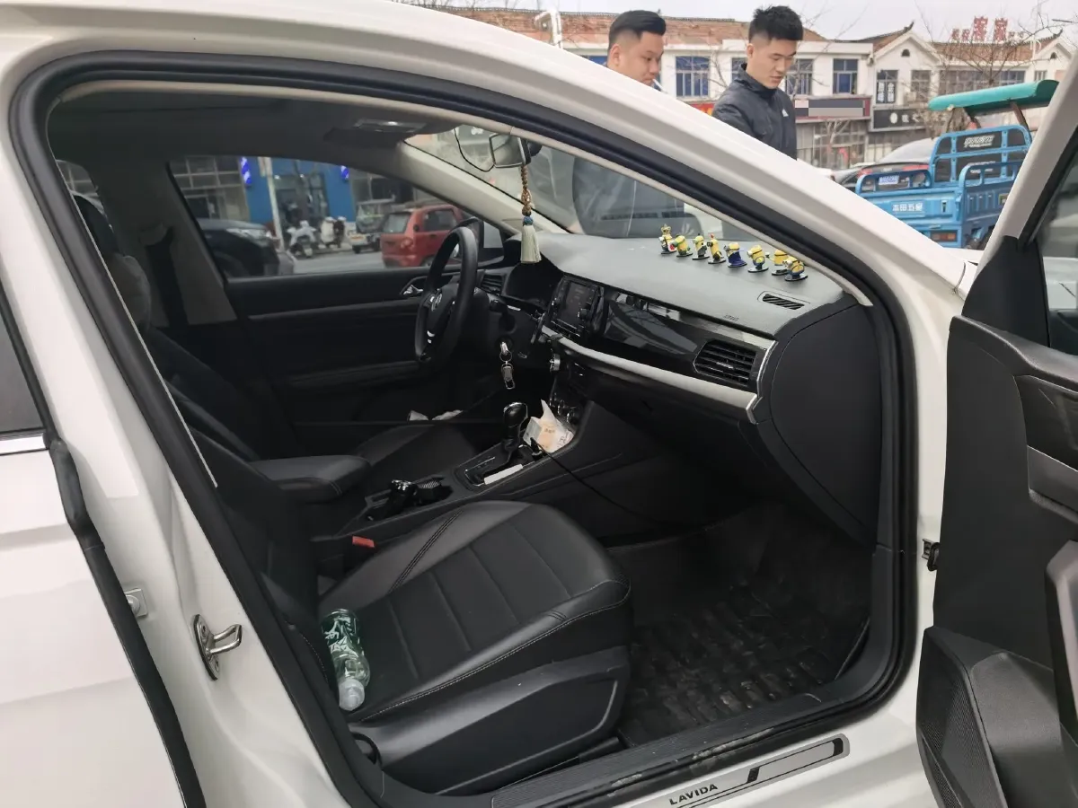 2018 Volkswagen Lavida 1.2T 116HP L4 7DCT,autocango,china used car exporter,china ev exporter,chinese used car exporter,chinese used ev exporter