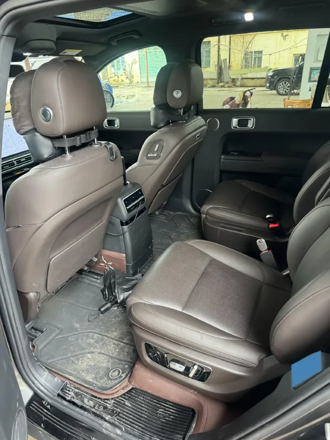 2023 Li L9 Range Extended 154HP REEV 42.6KWH,autocango,china used car exporter,china ev exporter,chinese used car exporter,chinese used ev exporter