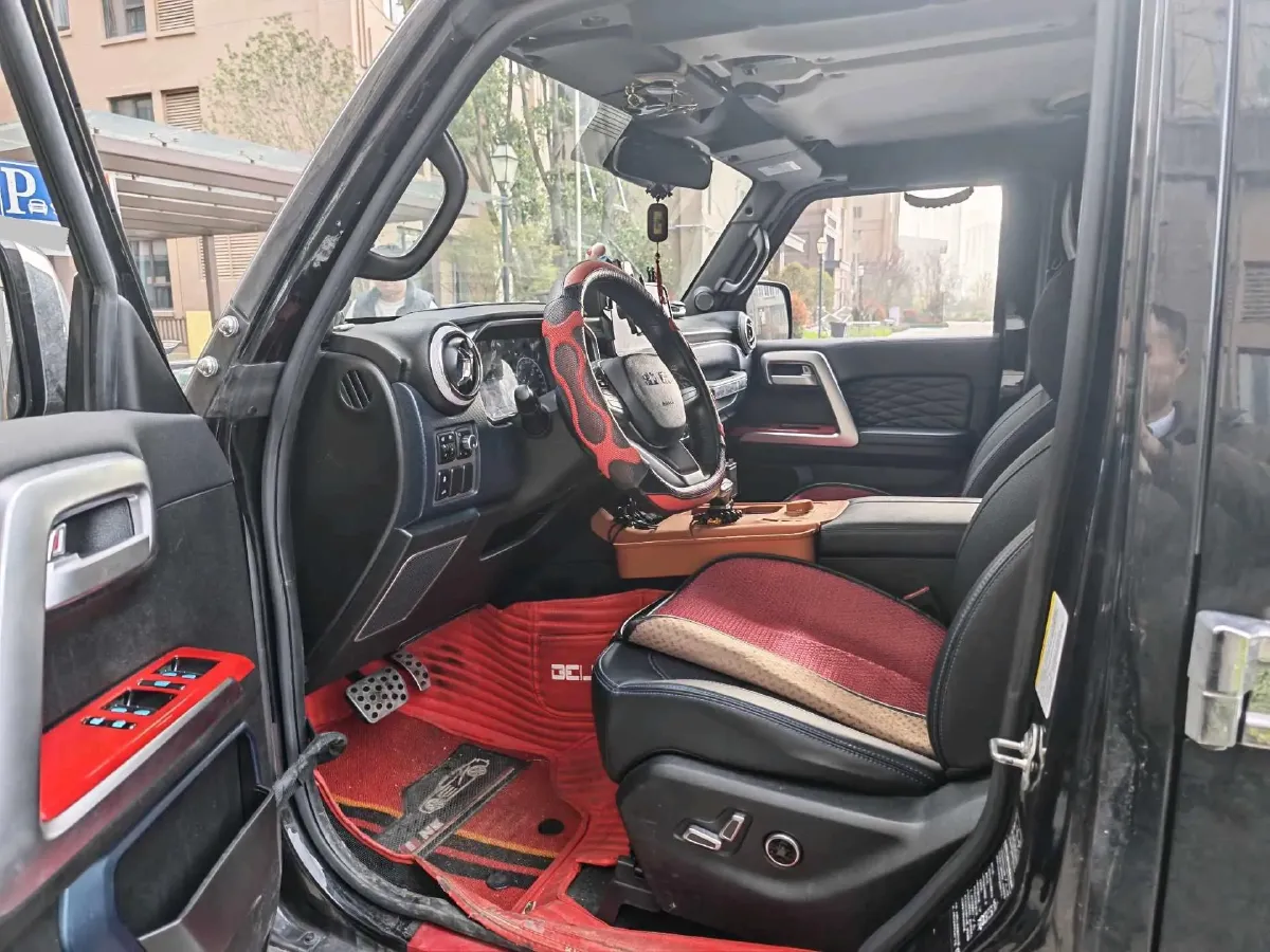 2023 Beijing BJ40 2.0T 224HP L4 8AT,autocango,china used car exporter,china ev exporter,chinese used car exporter,chinese used ev exporter