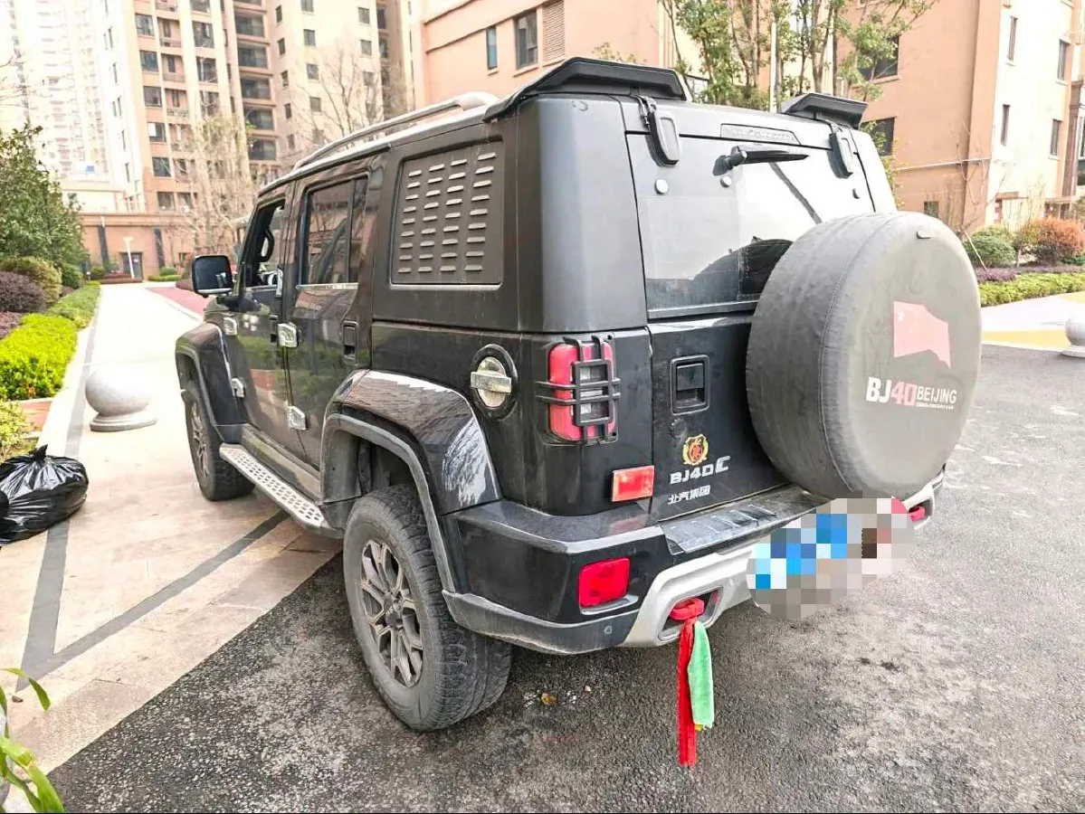2023 Beijing BJ40 2.0T 224HP L4 8AT,autocango,china used car exporter,china ev exporter,chinese used car exporter,chinese used ev exporter