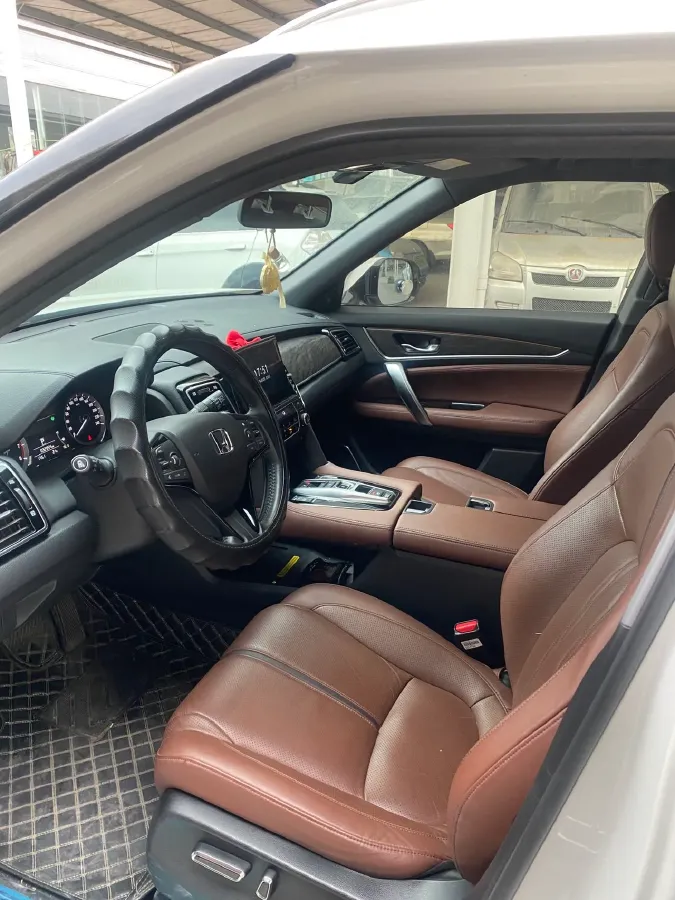 2020 Honda UR-V 2.0T 272HP L4 9AT,autocango,china used car exporter,china ev exporter,chinese used car exporter,chinese used ev exporter