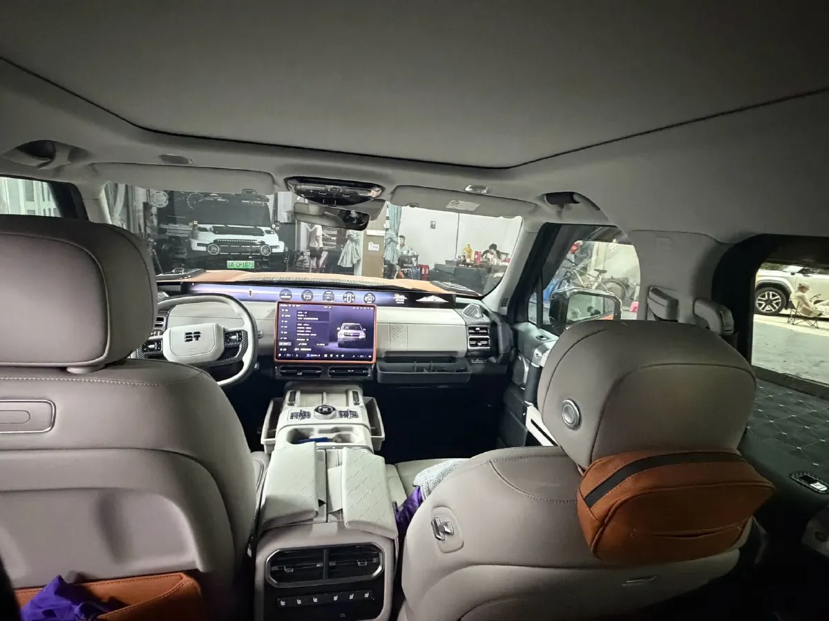 2025 Jetour Zongheng G700 2.0T 211HP L4 2DHT PHEV,autocango,china used car exporter,china ev exporter,chinese used car exporter,chinese used ev exporter