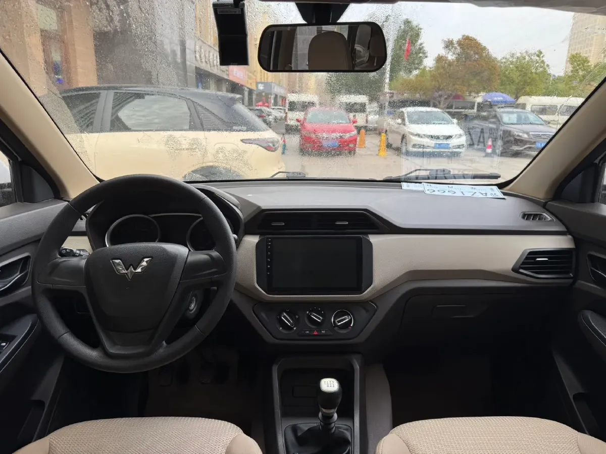 2019 WuLing HongGuang 1.5L 99HP L4 6MT,autocango,china used car exporter,china ev exporter,chinese used car exporter,chinese used ev exporter