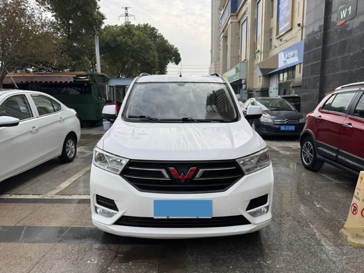 2019 WuLing HongGuang 1.5L 99HP L4 6MT,autocango,china used car exporter,china ev exporter,chinese used car exporter,chinese used ev exporter