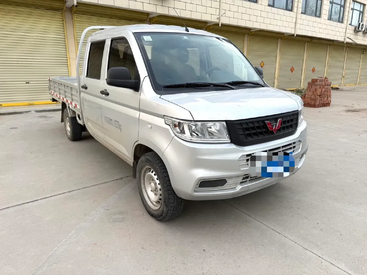2021 WuLing RongGuang New Truck 1.5L 99HP L4 5MT,autocango,china used car exporter,china ev exporter,chinese used car exporter,chinese used ev exporter